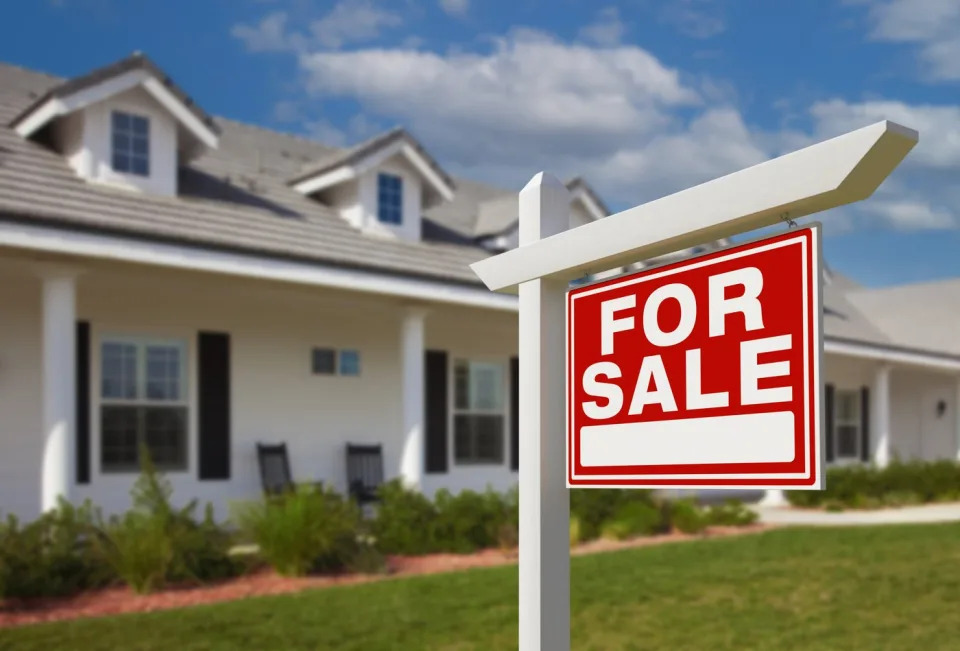 Better Real Estate Stock to Buy: Opendoor vs. Redfin