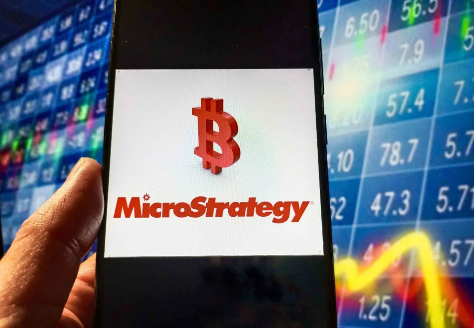 MicroStrategy's $5.4B Buy Last Week Adds To Its Bitcoin Hoard; Stock Stumbles