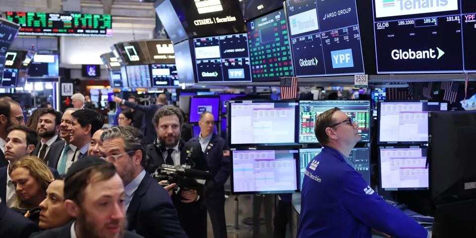 Stock market today: S&P 500 ends at record high as November jobs data fuels investor optimism