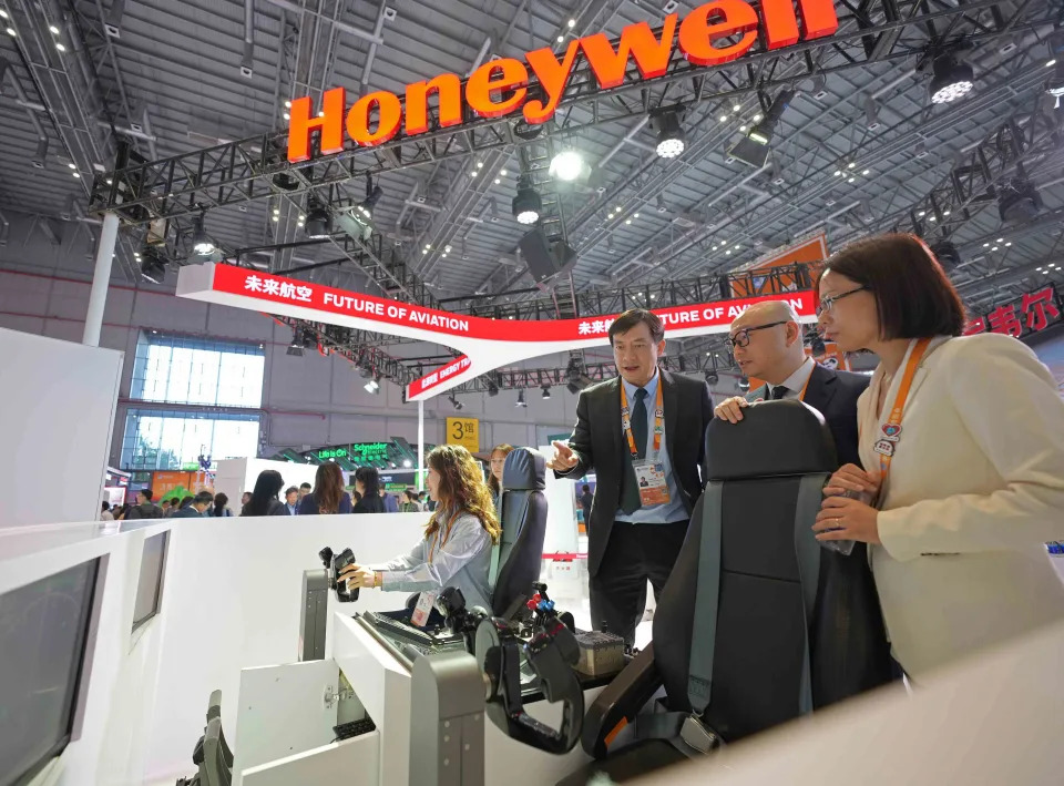 Honeywell Stock Rises as It Considers Aerospace Spinoff