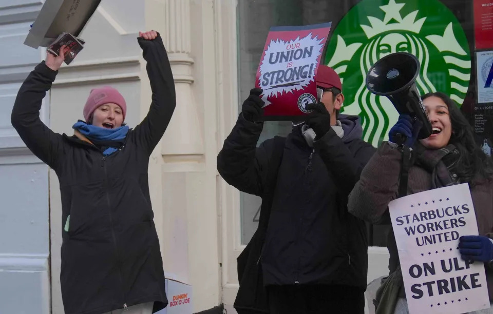 Starbucks Stock Finishes Higher With Striking Baristas Expected to Return to Work